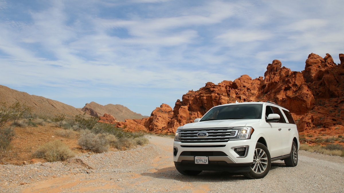 Parked SUV ready for rental – car rental website design in the UAE